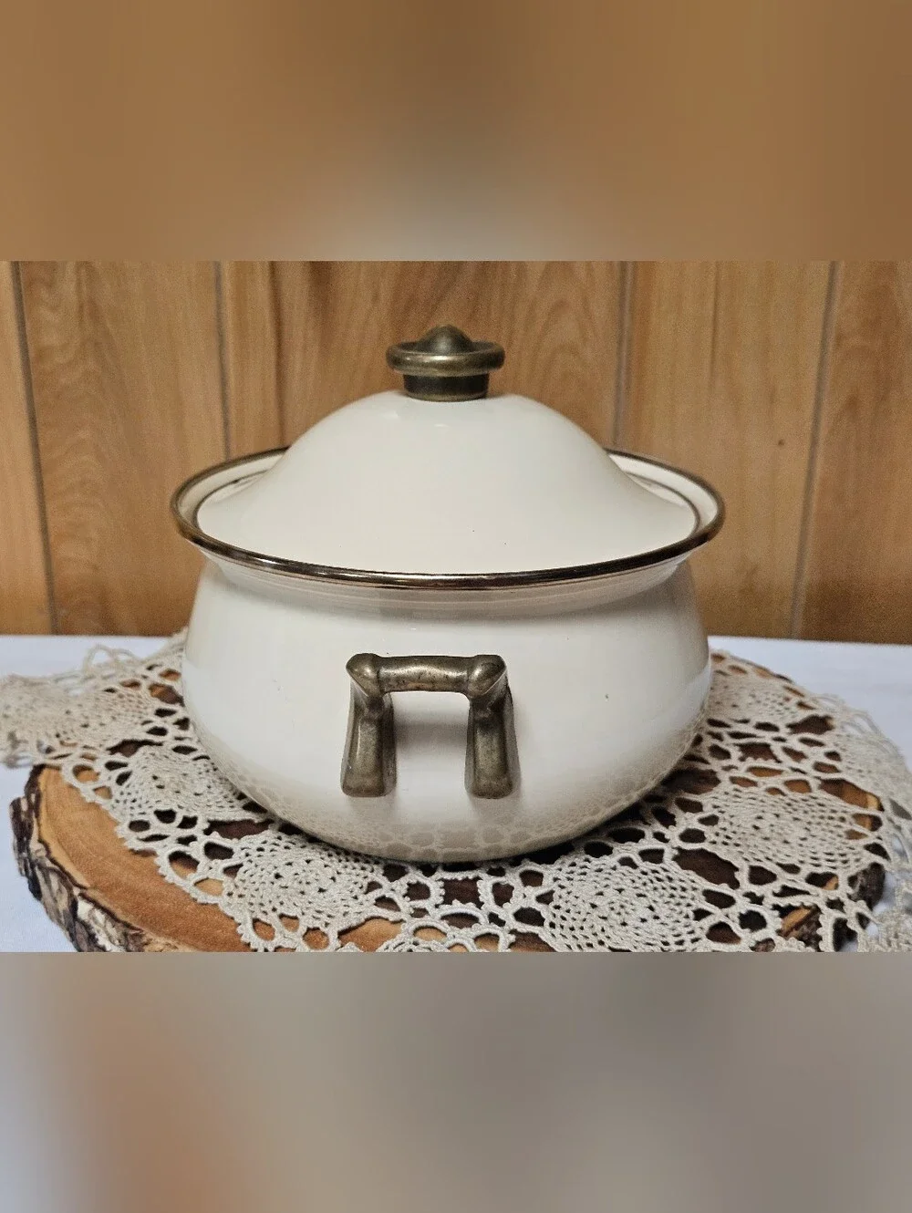 Vintage La Cuisine Gail Sutton Ivory Cream Enamel Pot Dutch Oven Brass Handles